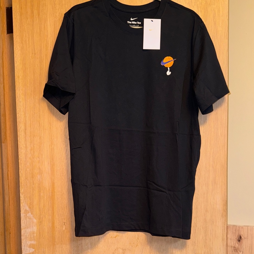 NWT Nike x Looney Tunes Space Jan graphic tee